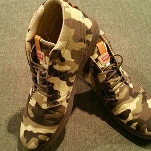Levi Camo boots men's